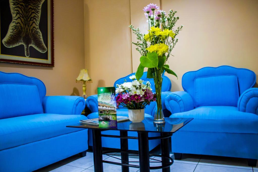 Liberty Park Pension Puerto Princesa Ngoại thất bức ảnh