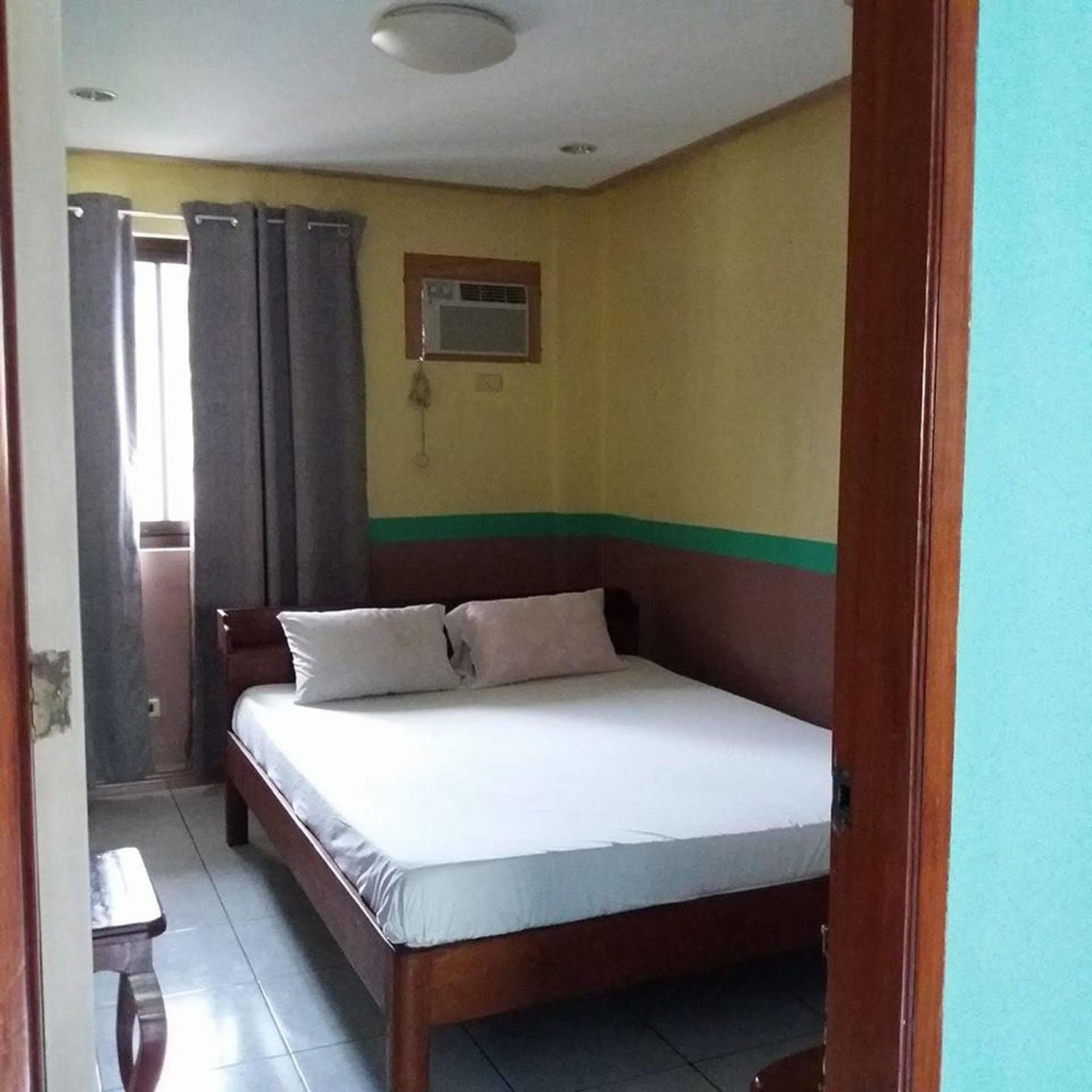 Liberty Park Pension Puerto Princesa Ngoại thất bức ảnh