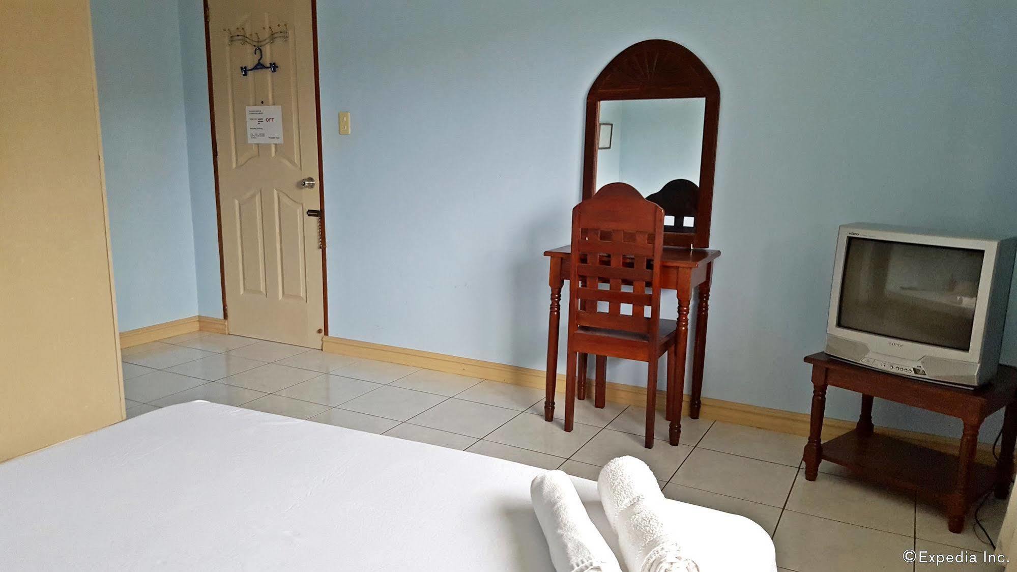 Liberty Park Pension Puerto Princesa Ngoại thất bức ảnh